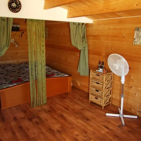 Dutch Hill Bed & Breakfast *